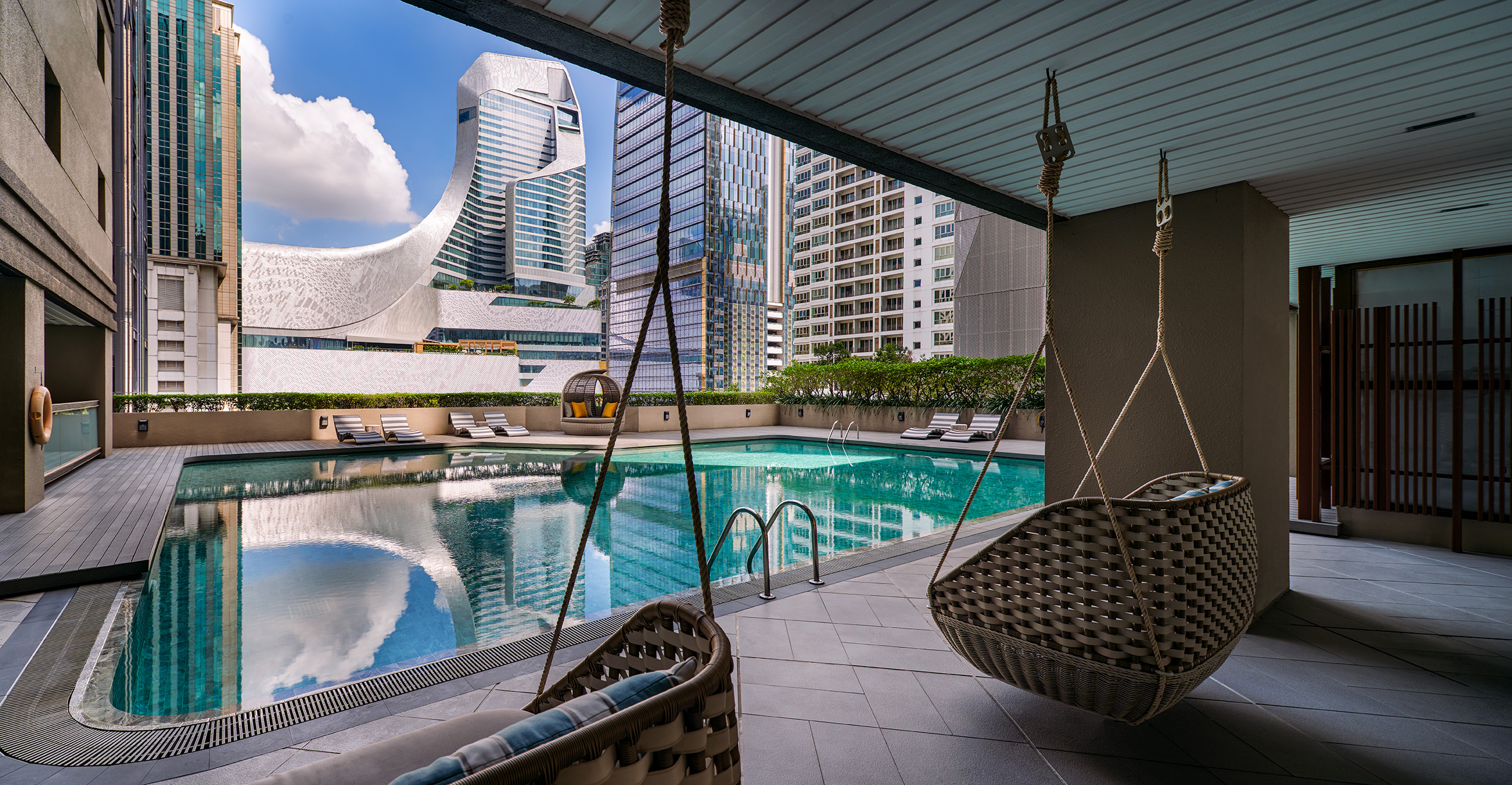 FITNESS & SWIMMING POOL