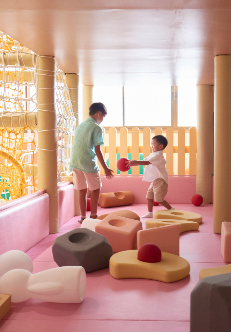 LITTLE PINE KIDS CLUB
